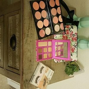 Awesome Makeup bundle